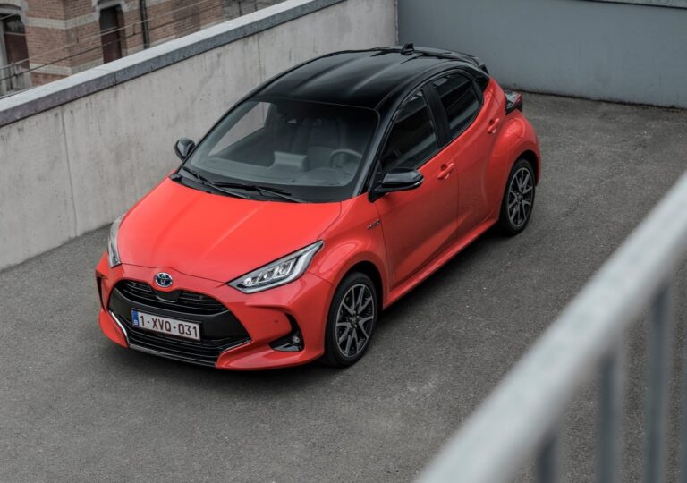 toyota yaris hybride
