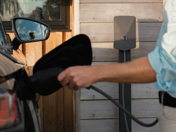 quelle borne de recharge choisir pour ma voiture doccasion electrique