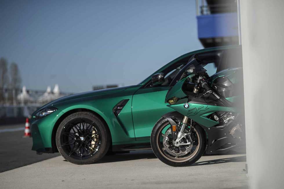Voitures et motos d'occasion BMW en stock bis