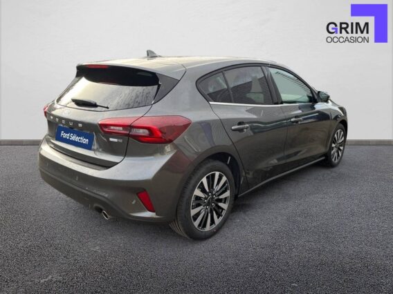 ford focus flexifuel ss mhev titanium design