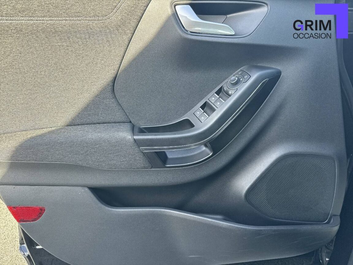 ford puma flexifuel ch mhev ss bvm titanium