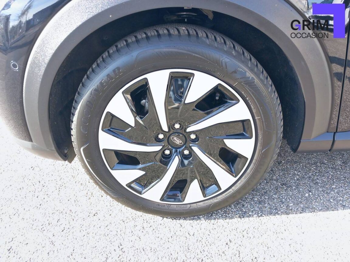 ford puma flexifuel ch mhev ss bvm titanium business