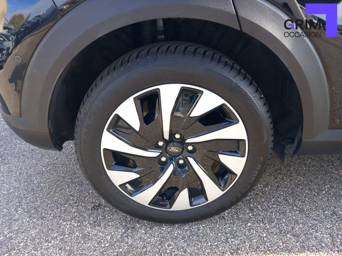 ford puma flexifuel ch mhev ss bvm titanium business