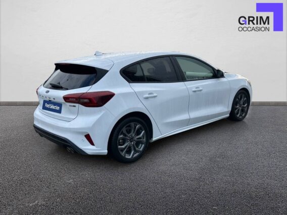 ford focus flexifuel ss mhev st line design