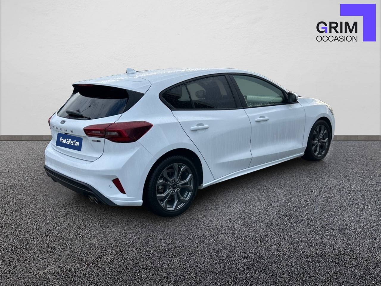 ford focus flexifuel ss mhev st line design