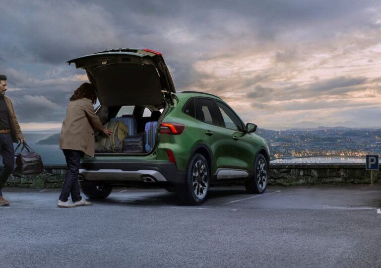 l'importance du coffre lors du choix d'une voiture occasion famill