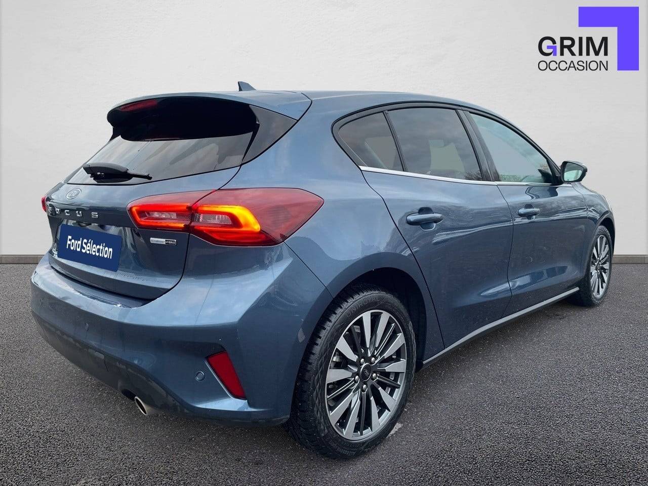 ford focus flexifuel ss mhev titanium style