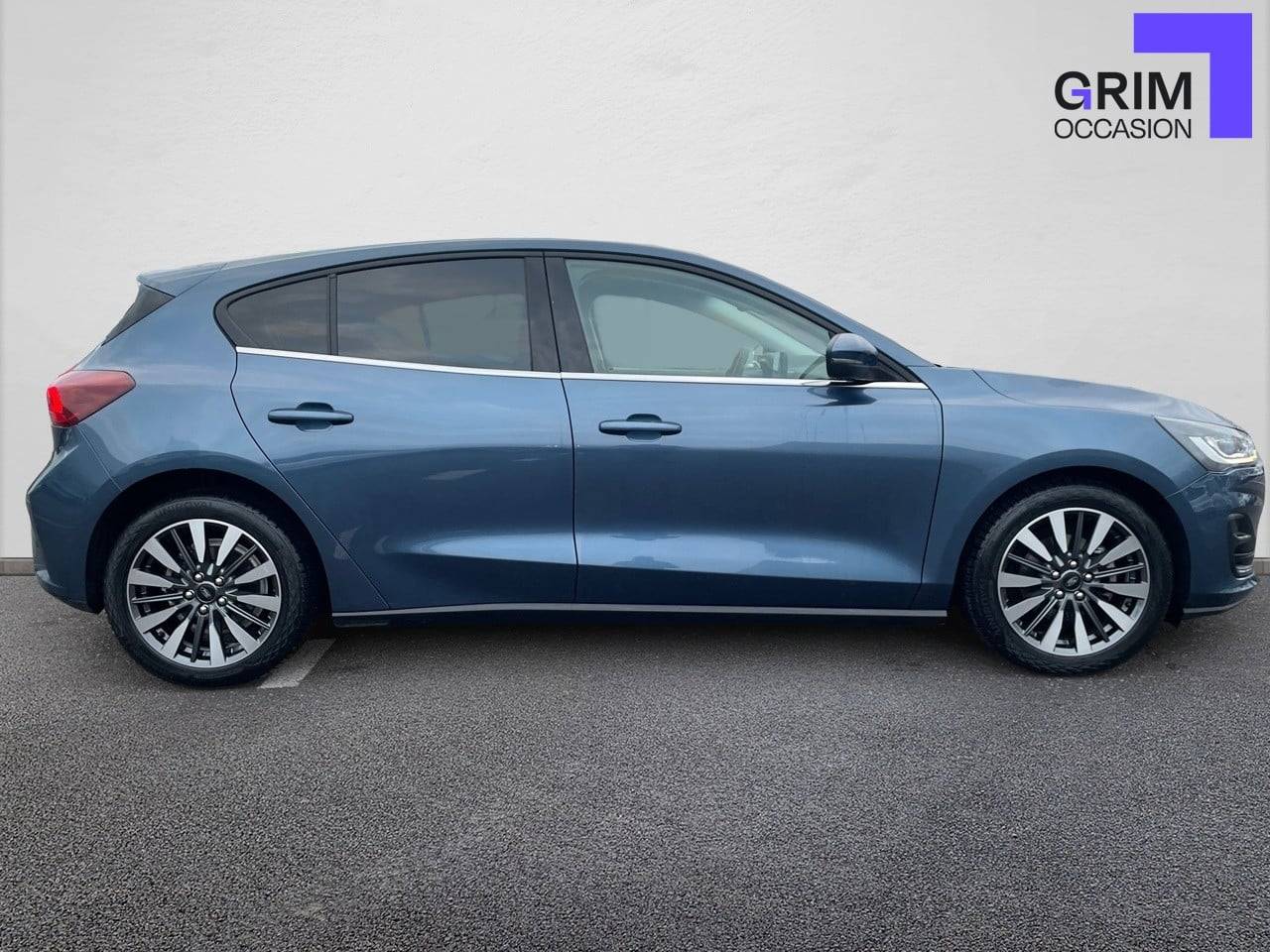 ford focus flexifuel ss mhev titanium style