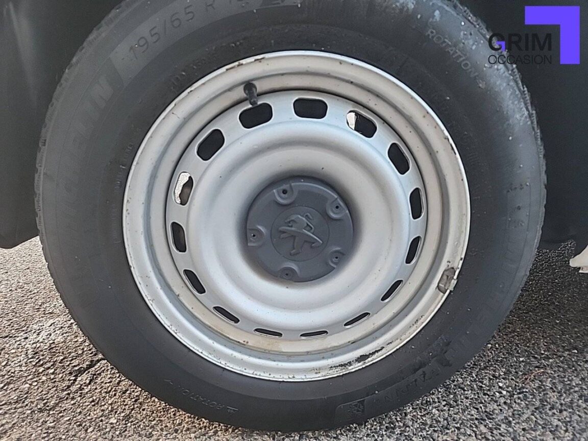 peugeot partner fourgon standard kg bluehdi ss bvm premium