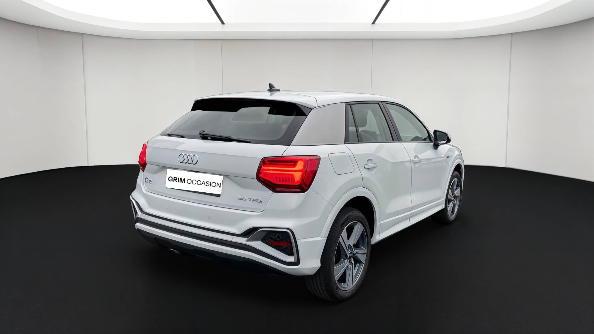 audi q tfsi s tronic s line