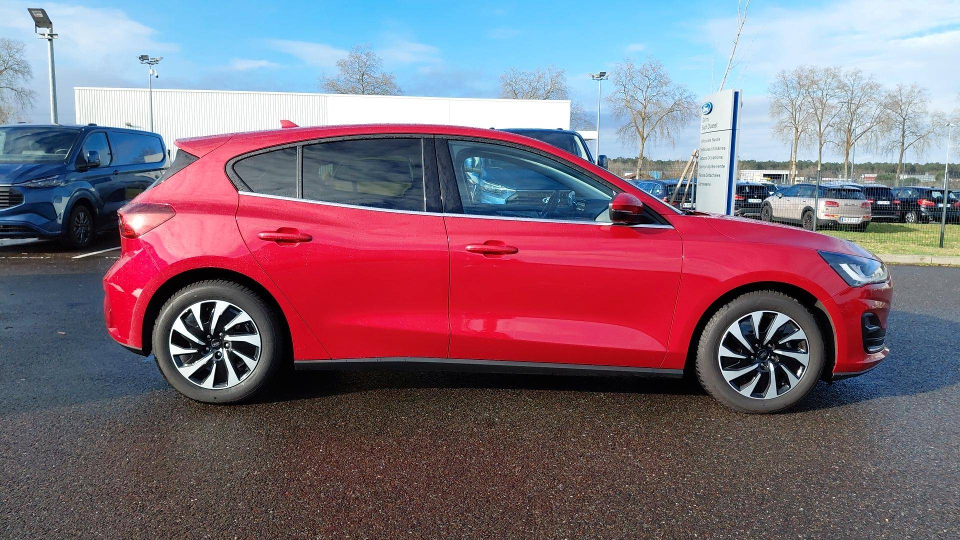 ford focus flexifuel ss mhev titanium x business