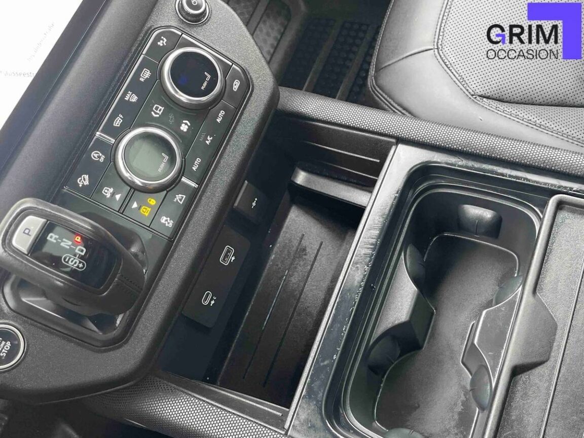 land rover defender d mhev bva x dynamic th edition