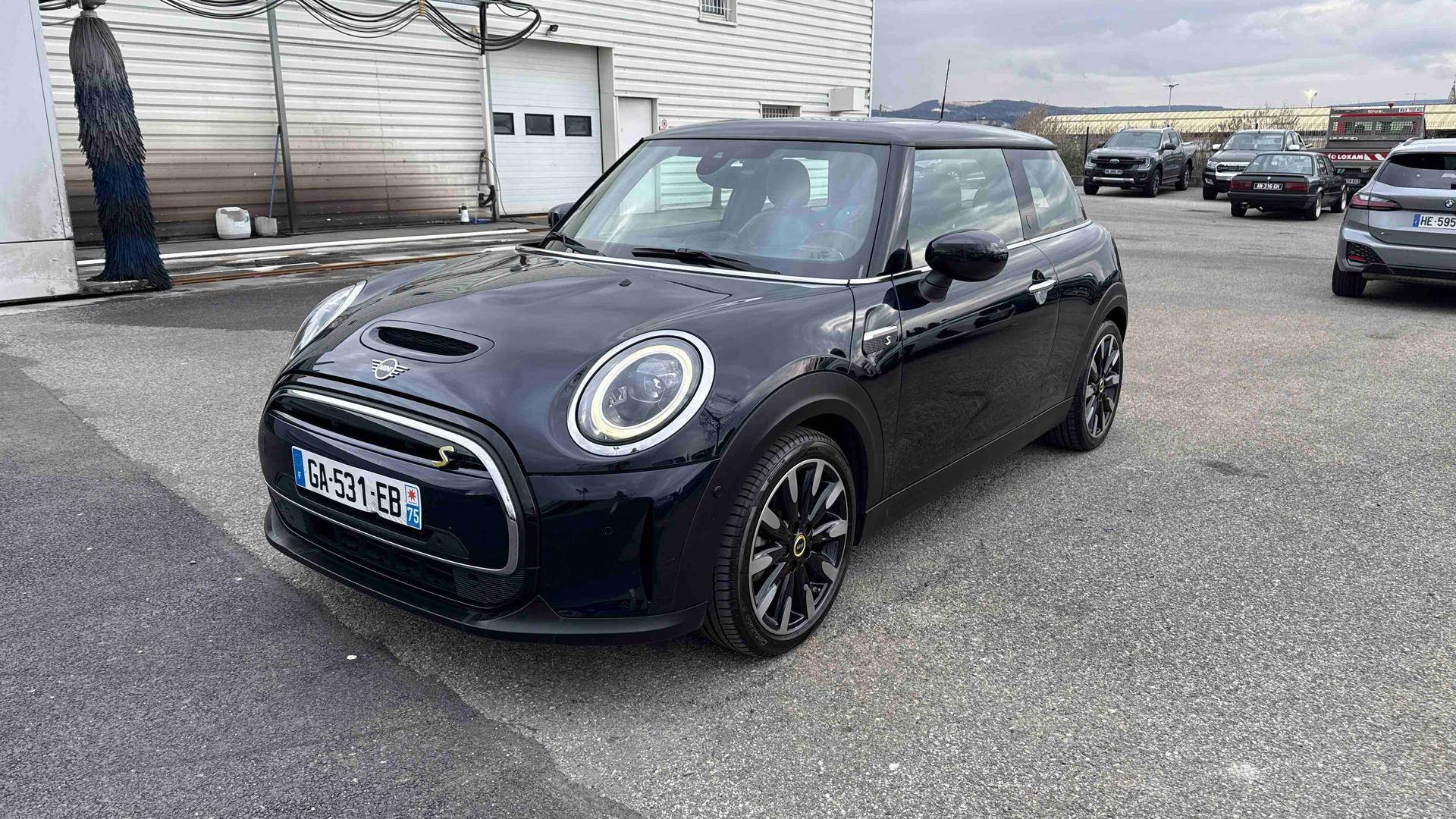 mini hatch portes cooper se ch finition mini yours
