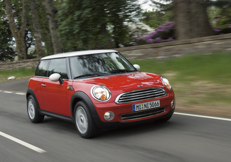 MINI Cooper R ere des moteurs Prince BMW PSA