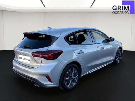 ford focus flexifuel ss mhev st line design