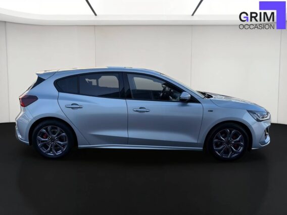 ford focus flexifuel ss mhev st line design