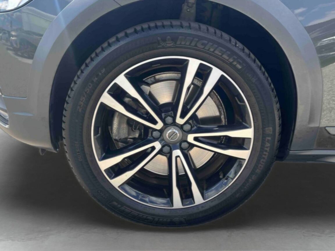 volvo v cross country d awd adblue ch geartronic cross country