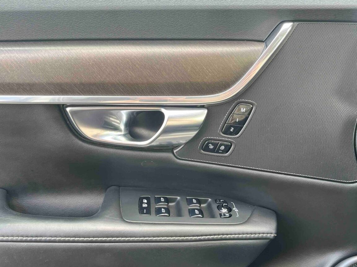 volvo v cross country d awd adblue ch geartronic cross country