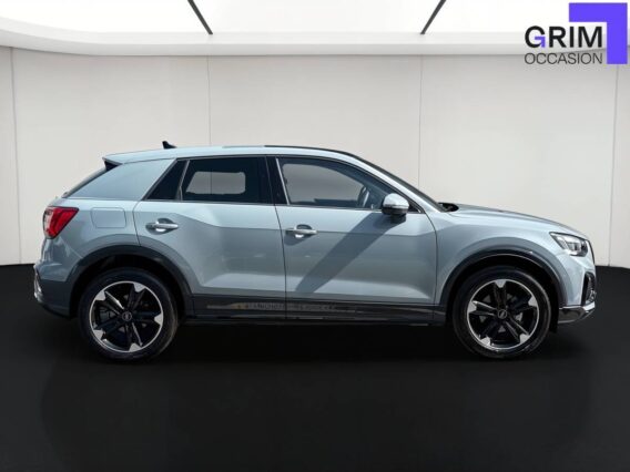 audi q tfsi s tronic avus