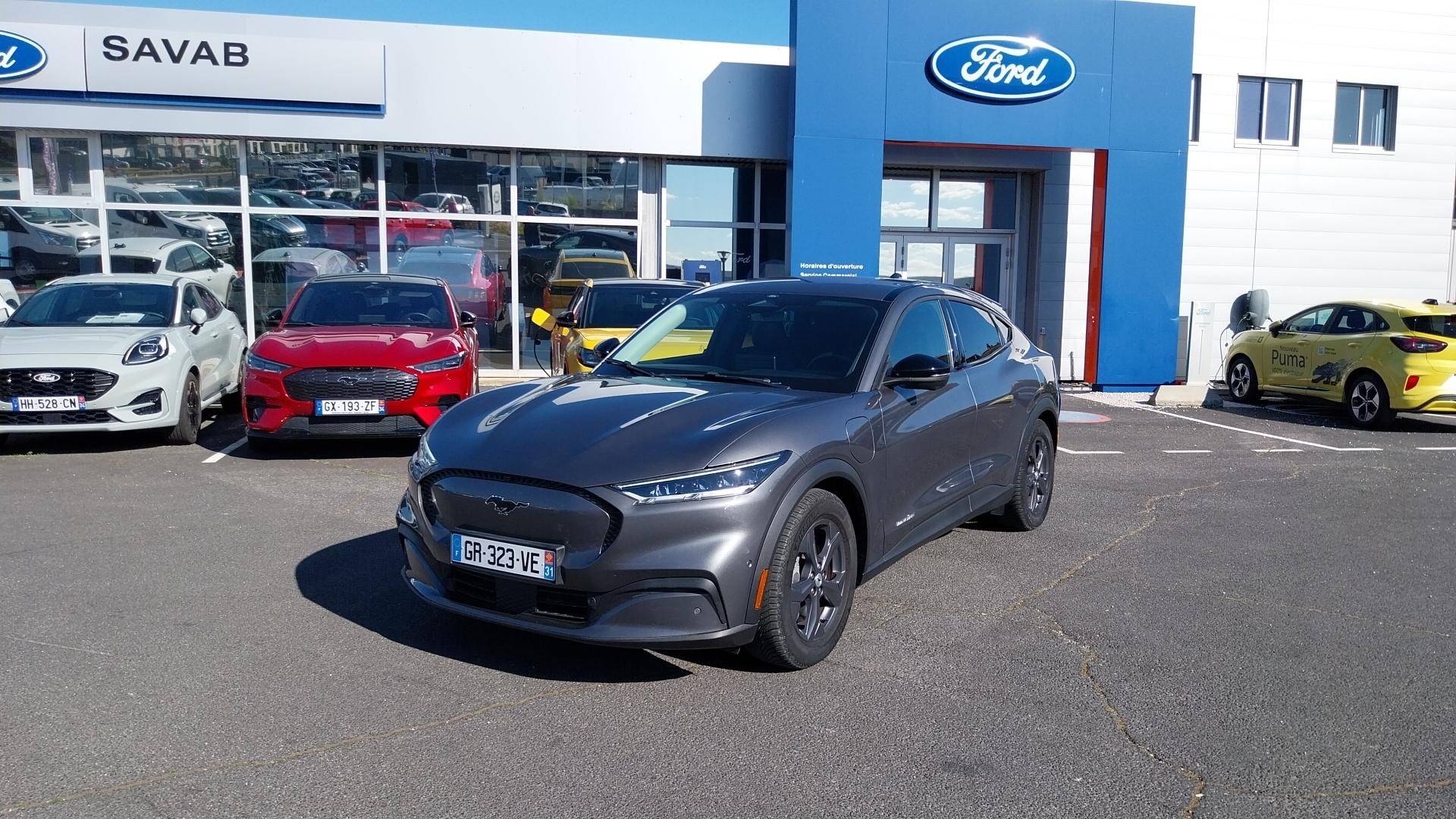 ford mustang mach e standard range kwh ch