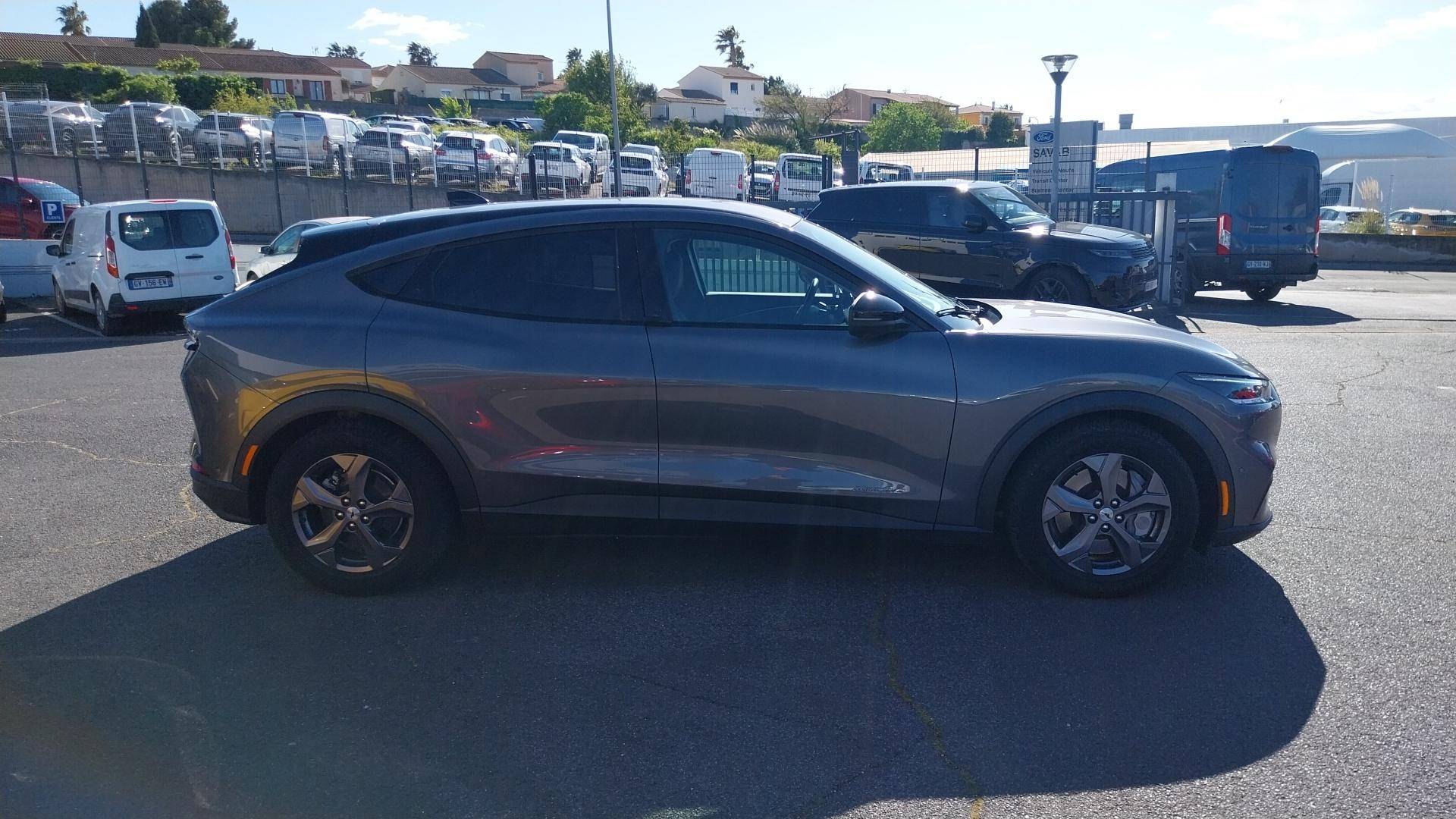 ford mustang mach e standard range kwh ch