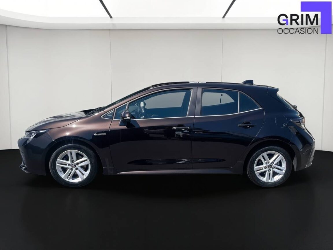 toyota corolla touring sports pro hybride h dynamic business stage hybrid academy