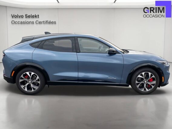 ford mustang mach e standard range kwh ch awd premium