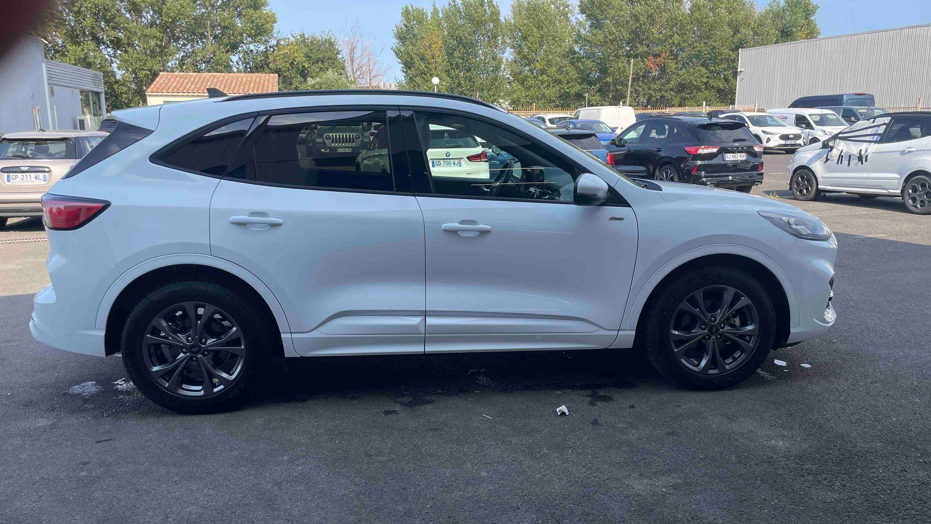 ford kuga duratec ch flexifuel fhev e powershift st line x