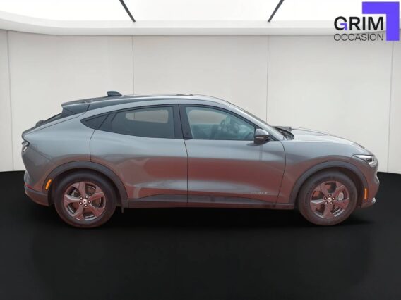 ford mustang mach e standard range kwh ch