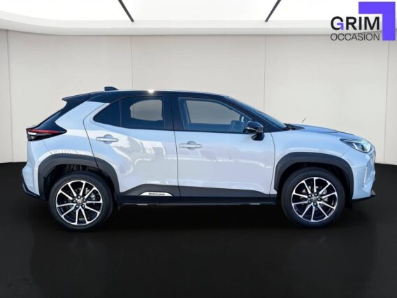 toyota yaris cross hybride h wd gr sport