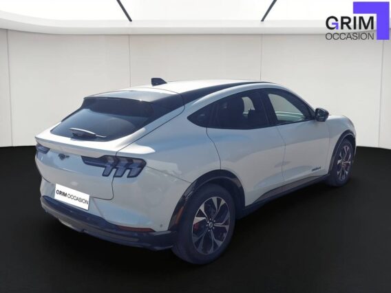 ford mustang mach e extended range kwh ch premium