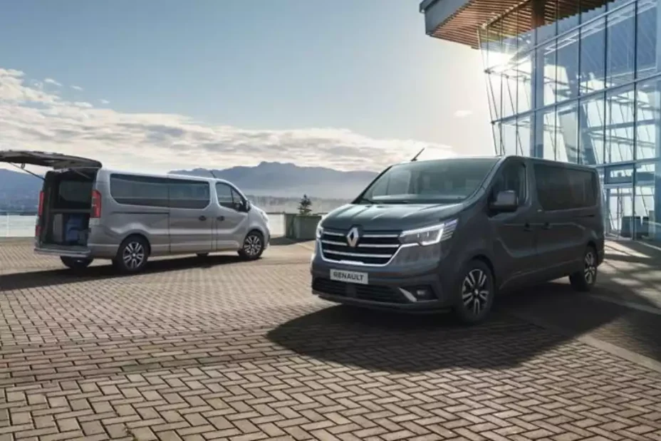 voiture occasion places renault trafic
