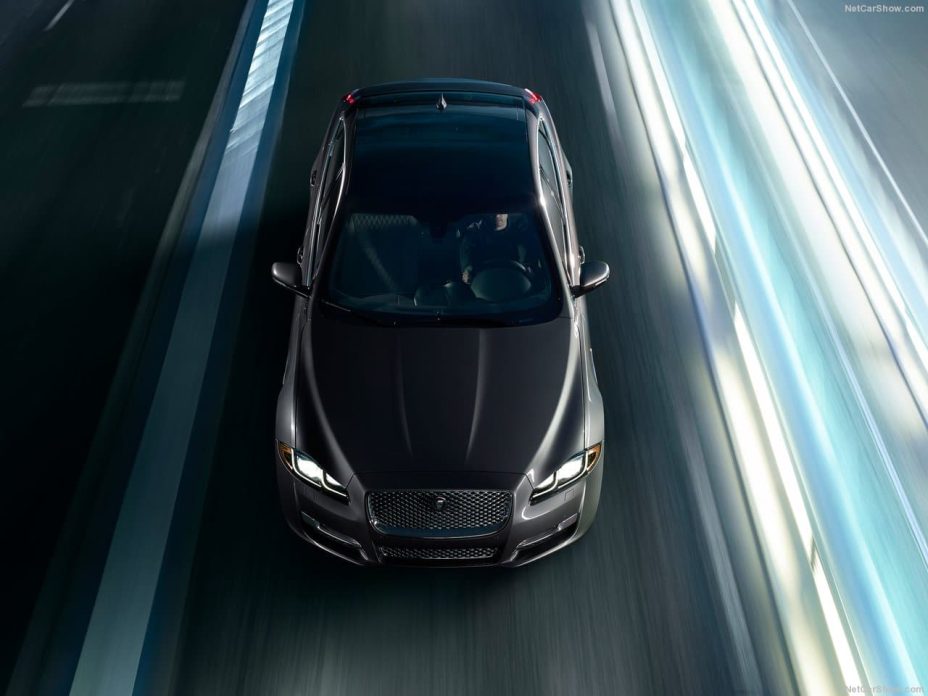 Jaguar XJ exterieur details