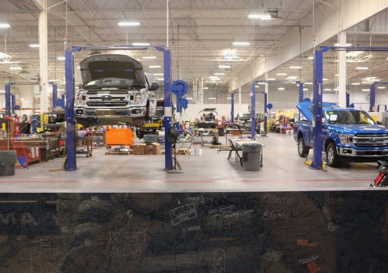 entretien de votre voiture d'occasion en concession auto