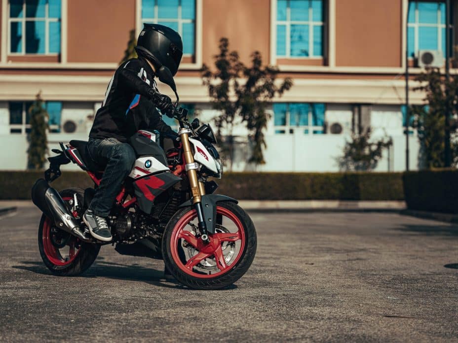 BMW G 310 R