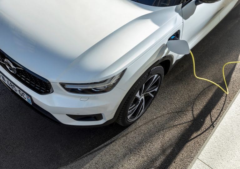 recharge Volvo XC hybride sur secteur