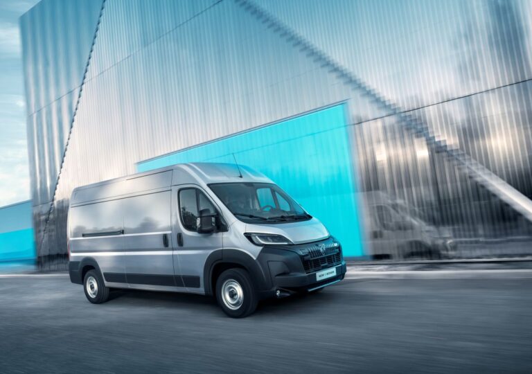 PEUGEOT BOX GJ ()