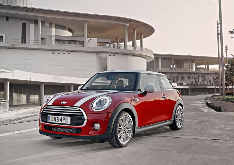MINI Cooper F la MINI occasion avec moteur BMW
