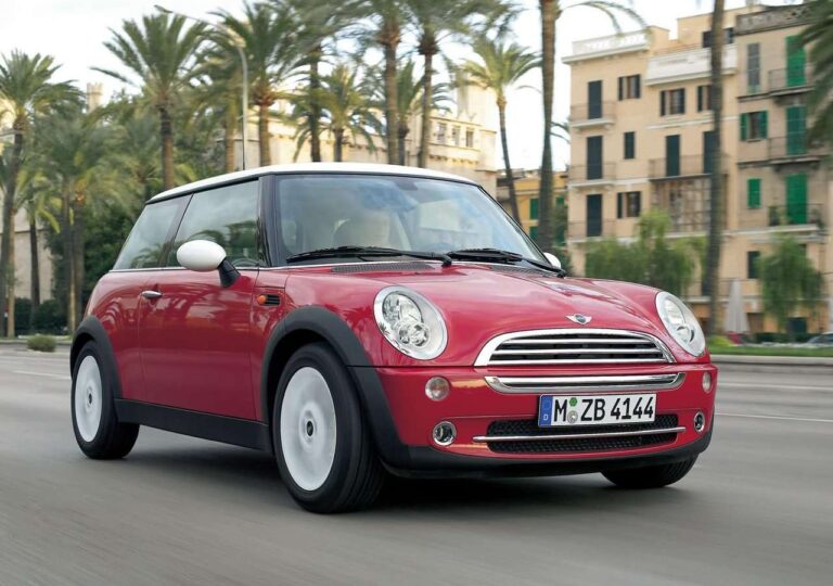 MINI Cooper R premiere generation moderne MINI BMW