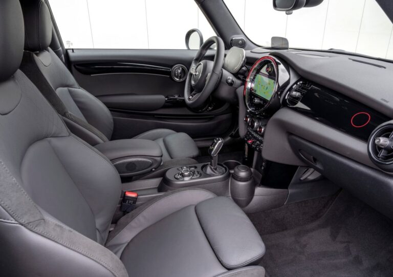 intérieur mini jcw