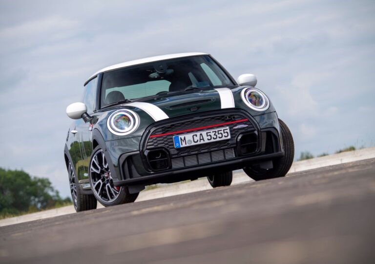mini cooper john cooper works