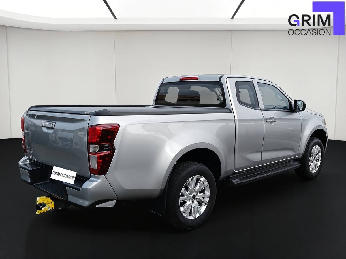 isuzu d max n space cab ch x at bb
